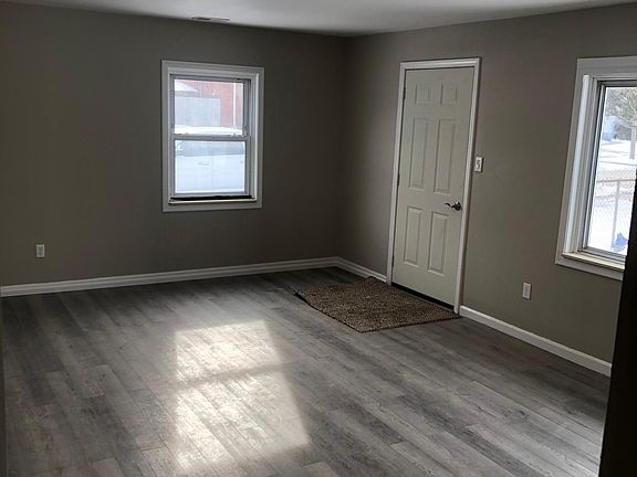 5th image of 1010 Orange St