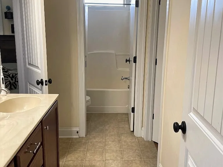 4017 Vallonia Dr — Photo 25