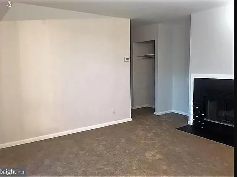Living room(other angle)
