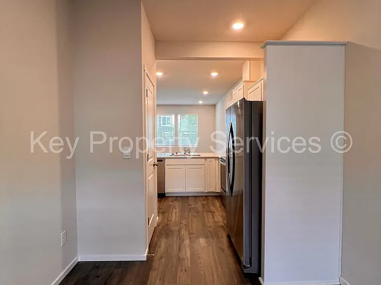 12609 NE 116th Way — Photo 9