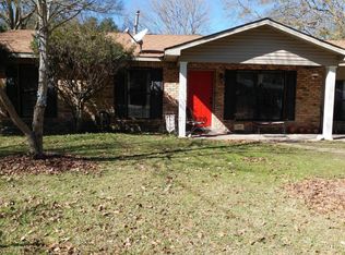 5203 Little John St, Pascagoula, MS 39581