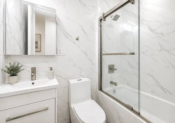 Bathroom, photo 2