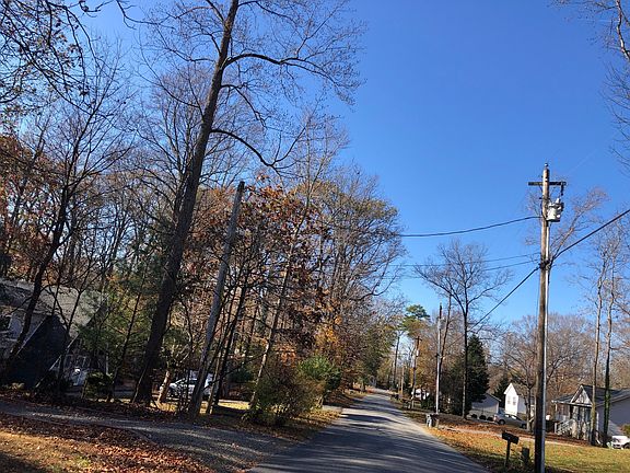 5th image of 642 Silver Rock Rd