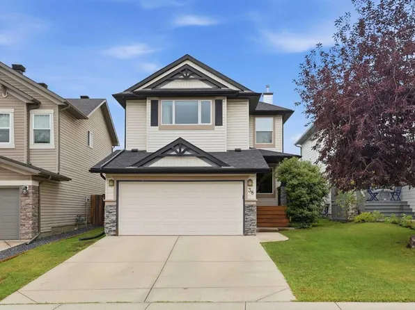 38 W Chapman Close SE, Calgary, AB T2X 3S8