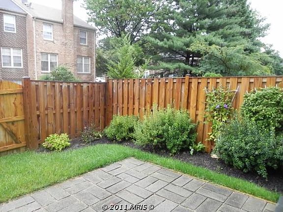 4th image of 7466 Zanuck Ct