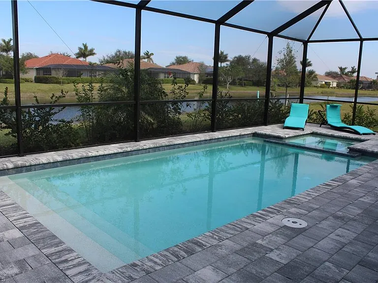 2261 Avocado Ln — Photo 19