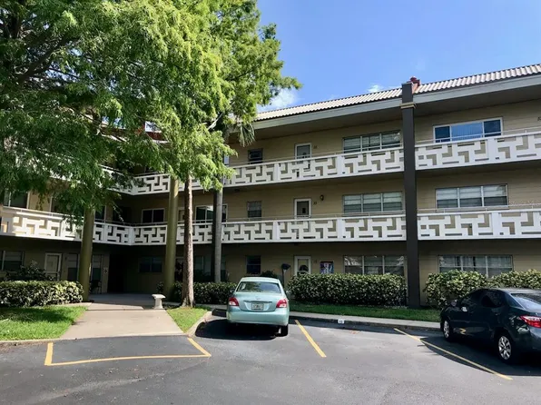 2417 Persian Dr APT 33, Clearwater, FL 33763