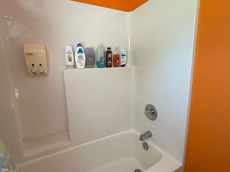 2905 Kildaire Farm Rd — Photo 2