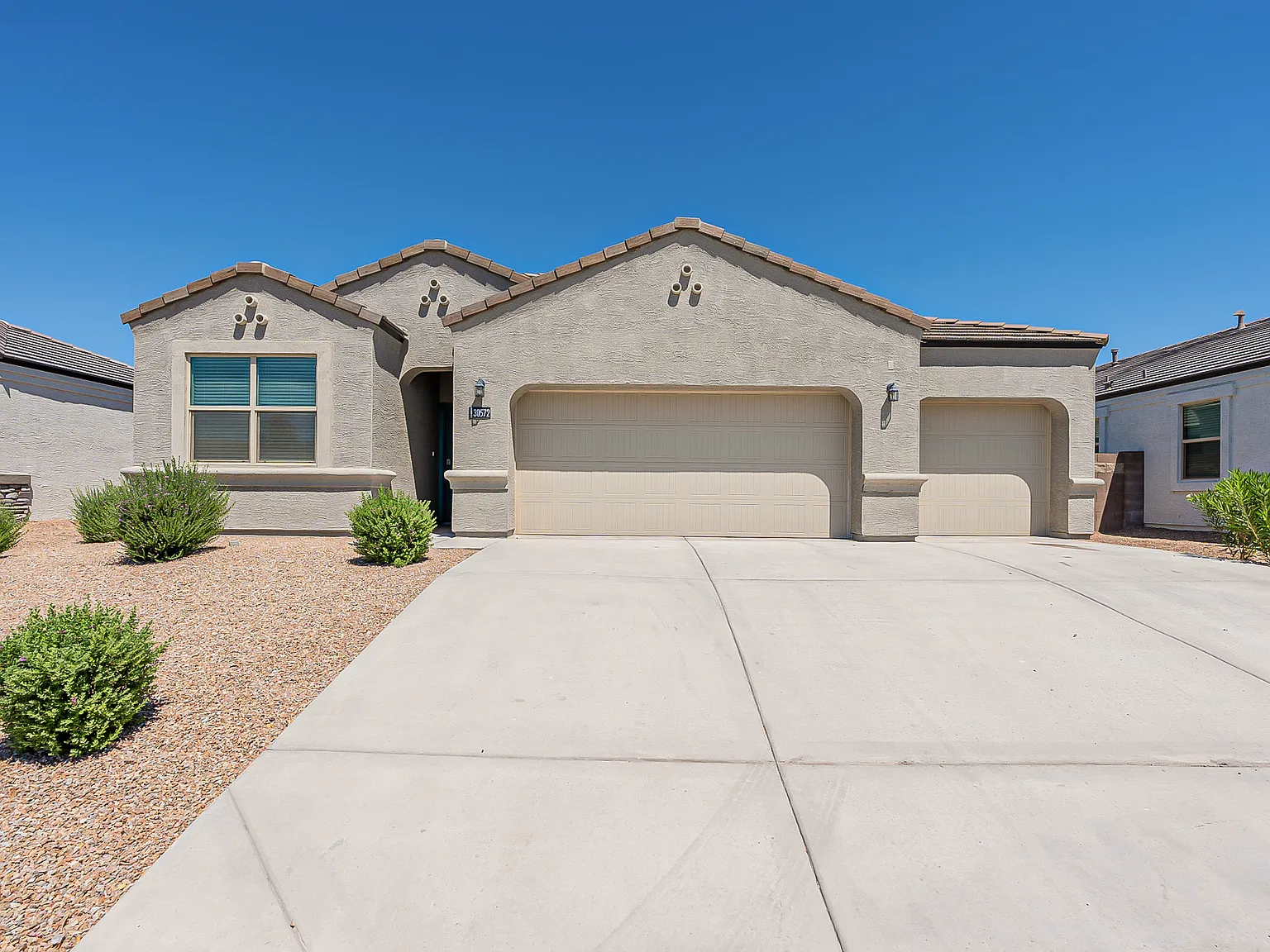 4 bed, 1787 sqft, $1,950 — Photo 1