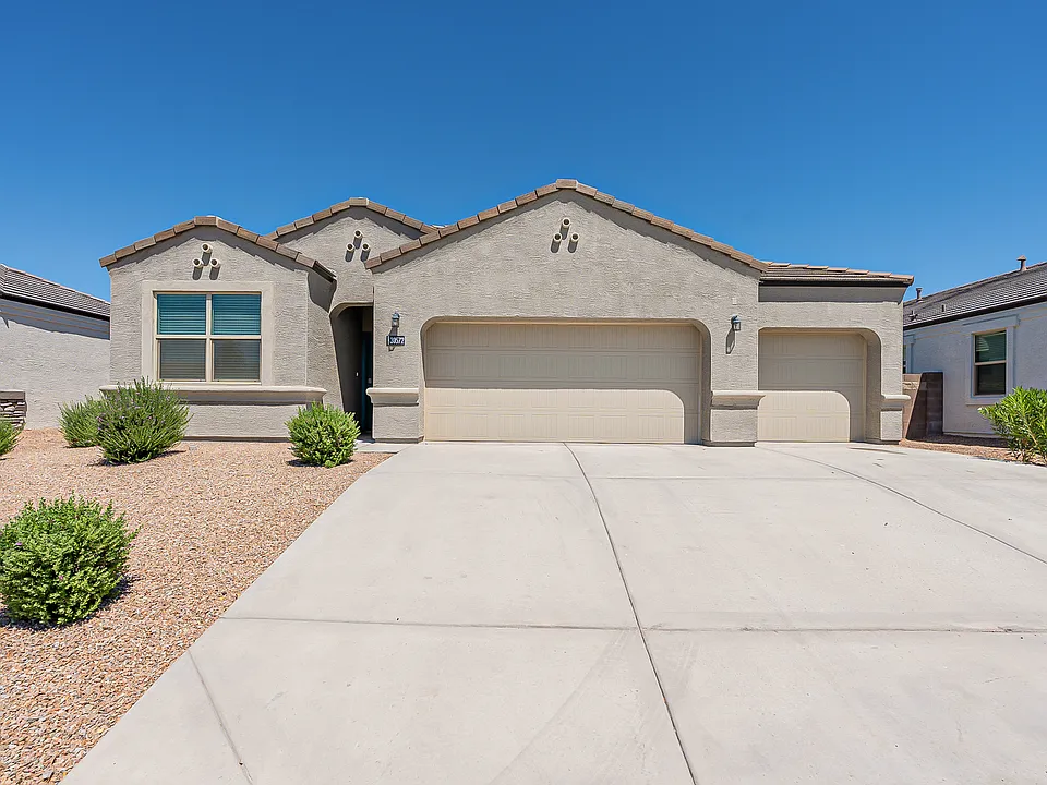 30572 W Celeborn Dr