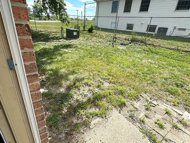9031 N Swan Rd #J — Photo 16