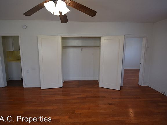 3rd image of 5212 1/4 Fountain Ave #10321568