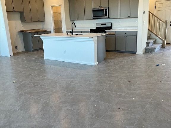2nd image of 9560 Dollardton St