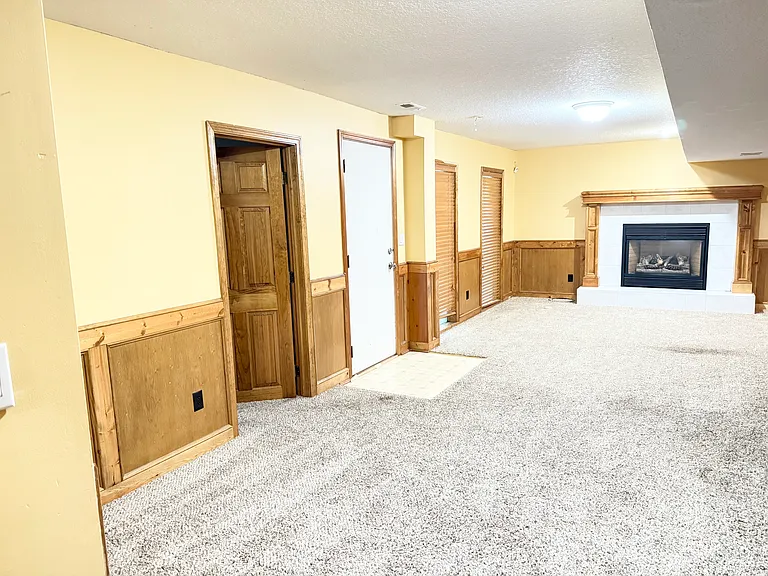8257 N Woodland Ave — Photo 25