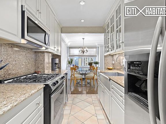 3rd image of 310 E 70th St APT 12U