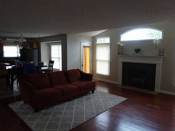 3rd image of 510 Scioto Meadows Blvd