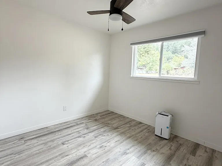1365 Dawn Hill Rd — Photo 37