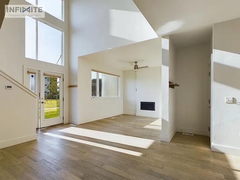 3864 Blondie St — Photo 18