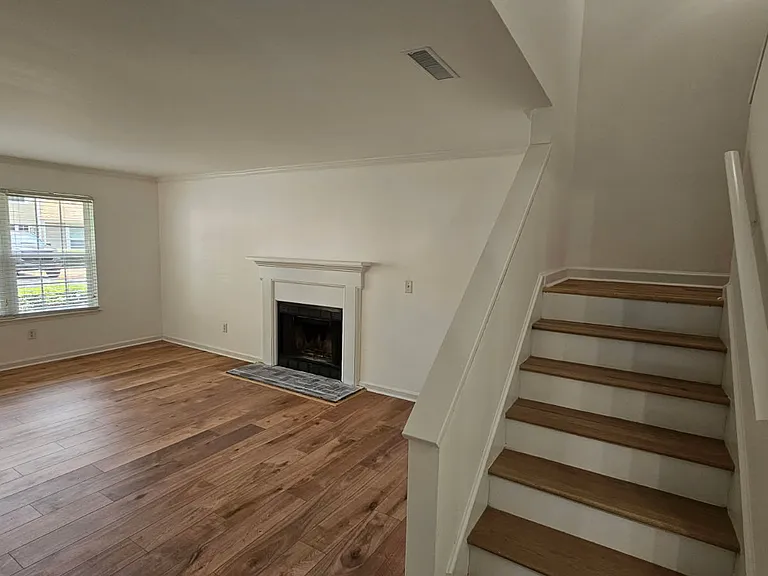 1058 Planters Pl — Photo 1