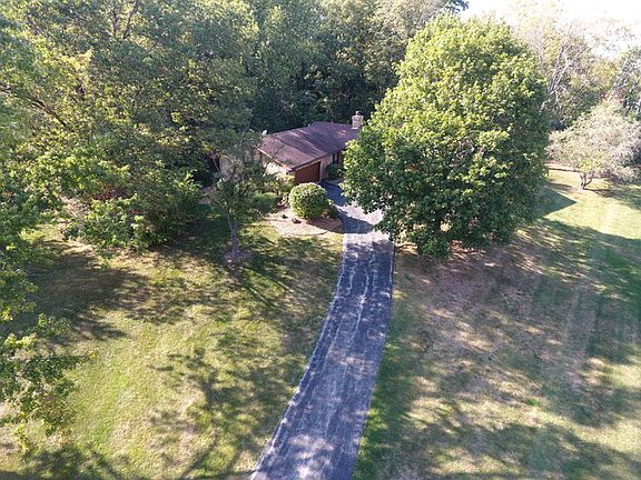 2nd image of 811 Glen Eagles Ct