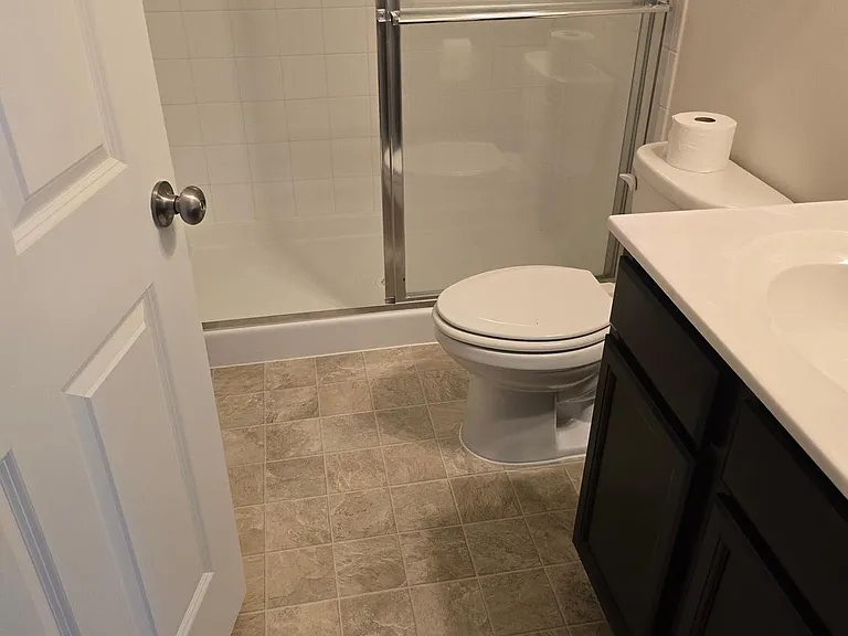 243 Crofton Ct — Photo 4