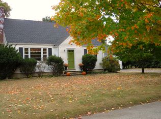 130 Ryegate Rd, Fairfield, CT 06824