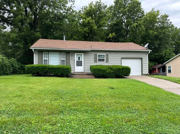 353 N Lincoln Ave, Marshall, MO 65340