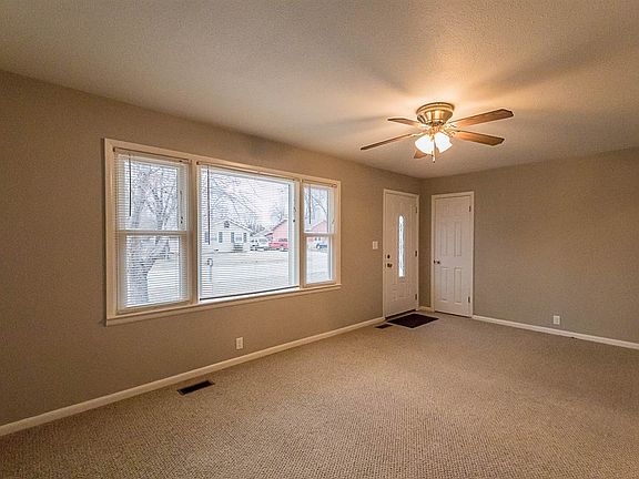 3rd image of 119 Virginia Ave