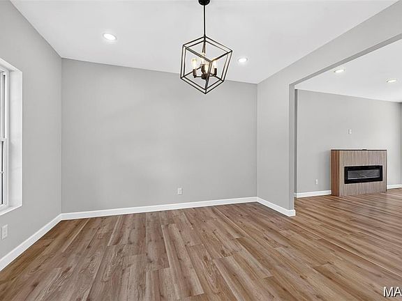 4th image of 106 Highview Dr