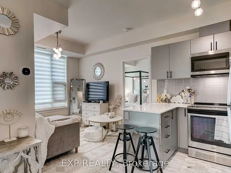2522 Keele St #419 — Photo 12
