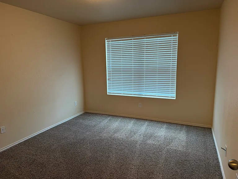 851 Liberty Park Dr — Photo 14