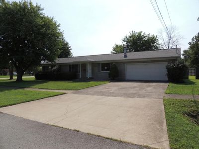 8301 Atlanta Pkwy, Louisville, KY, 40214