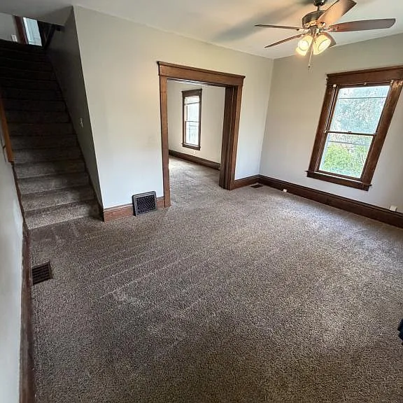 242 W Summit St #244 — Photo 2