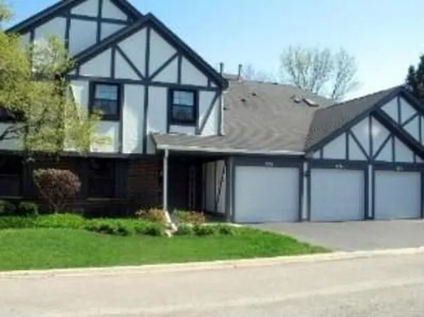 468 Elizabeth Dr, Wood Dale, IL 60191