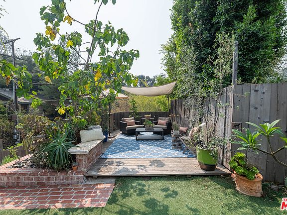 3rd image of 2227 N Beverly Glen Blvd