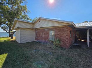 819 Lakeshore Loop, Tow, TX 78672