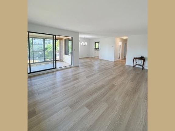4th image of 15317 Thrift Ave #301