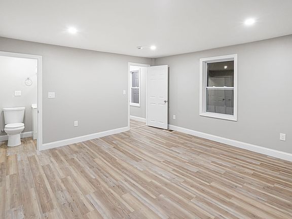 4th image of 98 Southville Rd