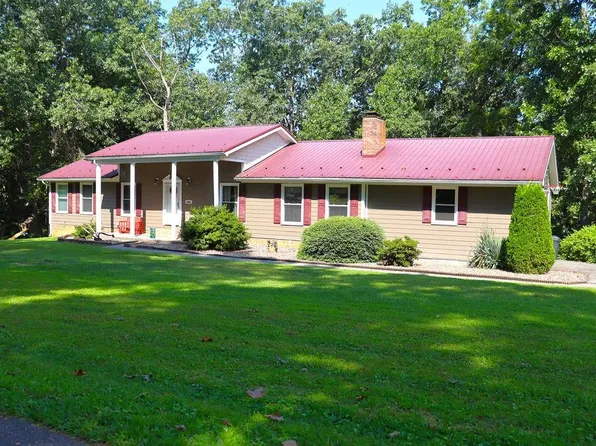 5651 Howell Dr, Dublin, VA 24084