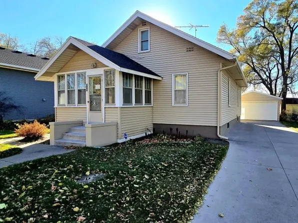 117 Columbia Ave NE, Saint Cloud, MN 56304