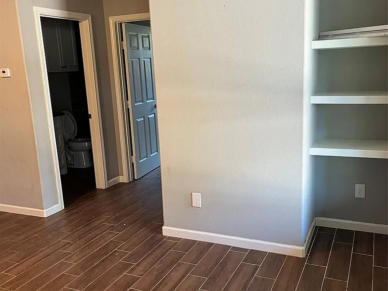 18222 Bonnie Alice Dr #B — Photo 6