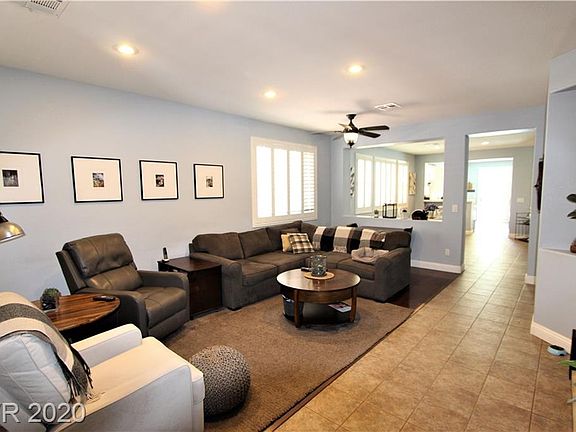 5th image of 2753 Desert Zinnia Ln
