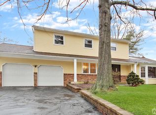 9 Delaware Dr, East Brunswick, NJ 08816