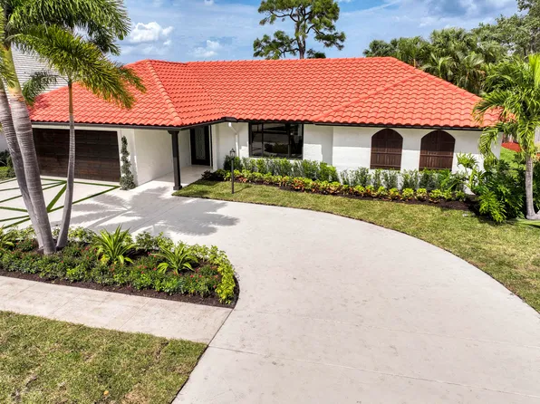 2567 Bordeaux Court, Palm Beach Gardens, FL 33410