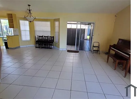 9850 W Heather Ln — Photo 1