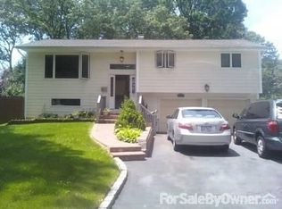 160 Keswick Dr, East Islip, NY 11730
