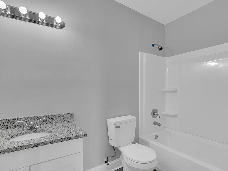 320 Virginia St — Photo 10