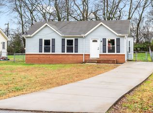 107 E St, Clarksville, TN 37042