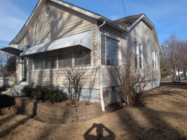 714 Elm St, Slater, MO 65349