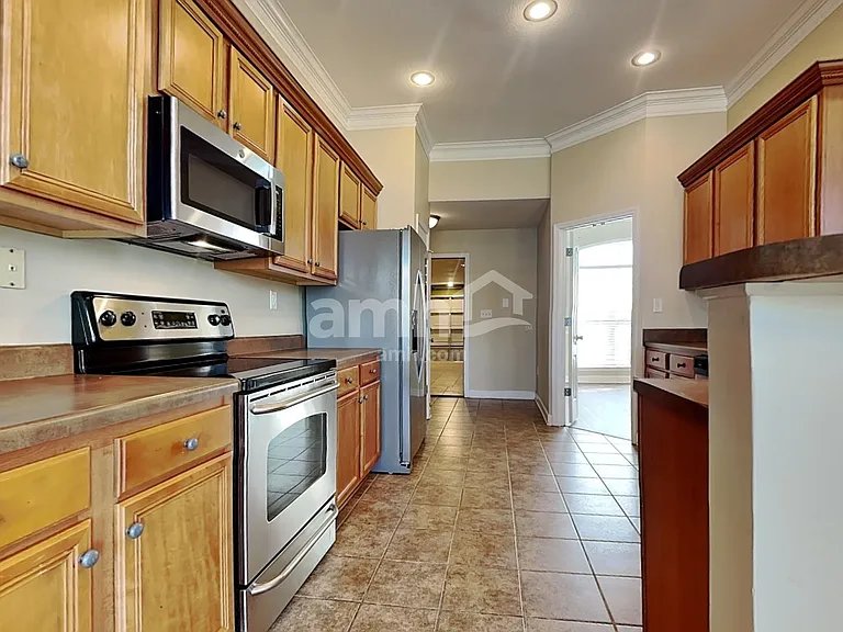 375 Vaiden Ridge Dr N — Photo 3